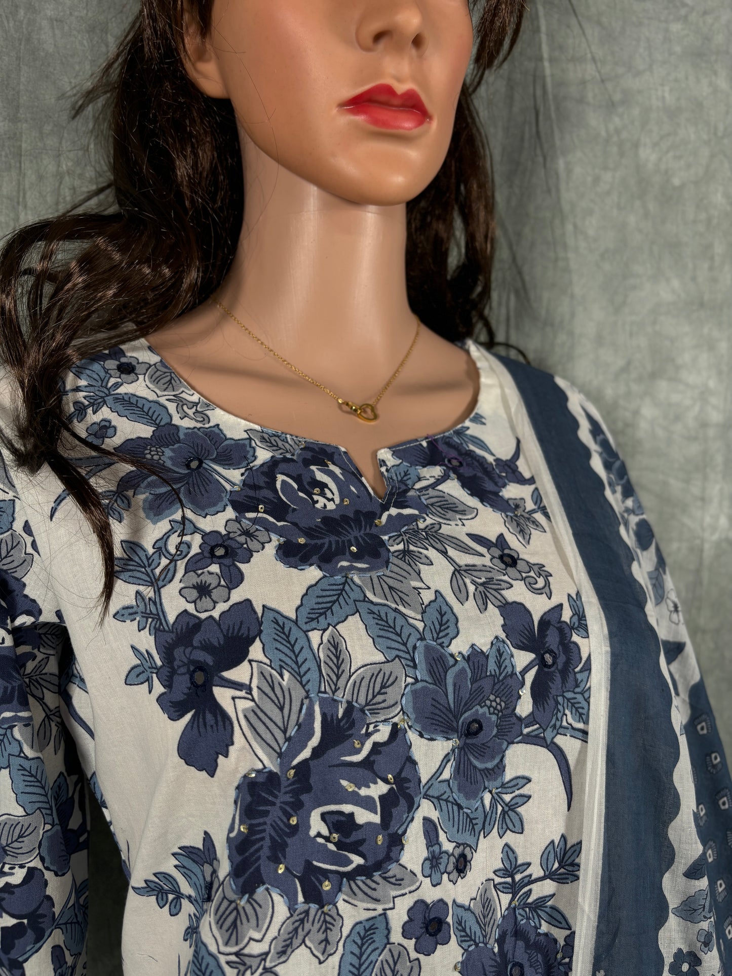 Arshiya - Floral Printed Straight Kurta with Lace and Sequins Work