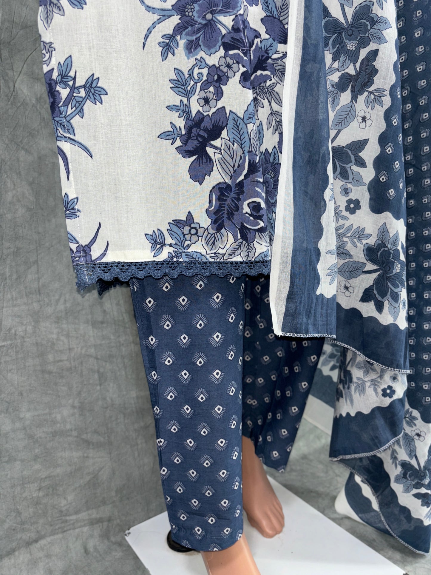 Arshiya - Floral Printed Straight Kurta with Lace and Sequins Work