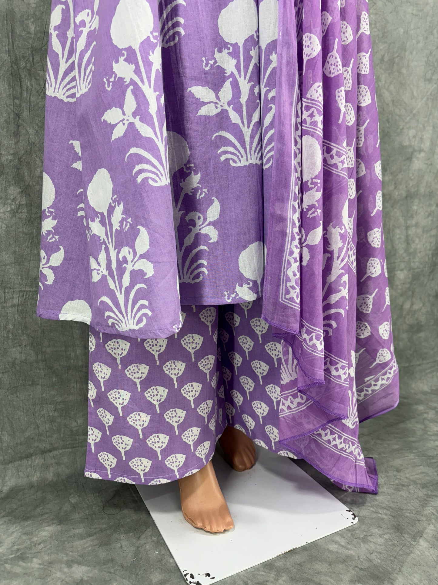 Shriya - Cotton Floral Printed Kurta with Pant and Dupatta - Lilac